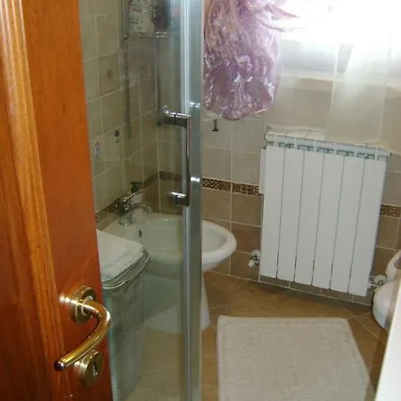 Guest house Casa Marblu Via Cairoli, 47 *